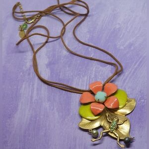 Lizpaiacios S.F. Gold Tone Floral Pendant Frog Necklace